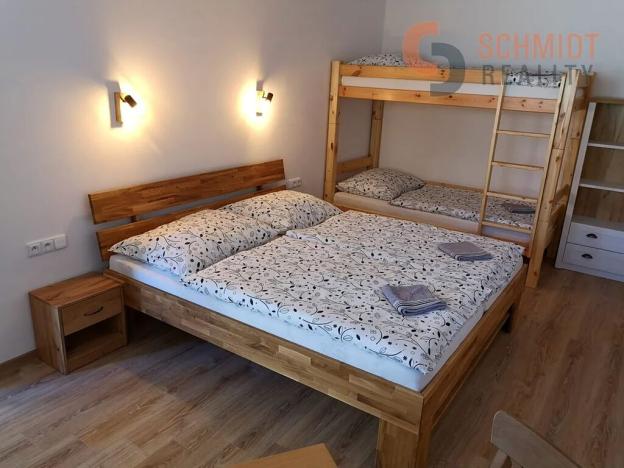 Prodej rodinného domu, Bavory, 848 m2