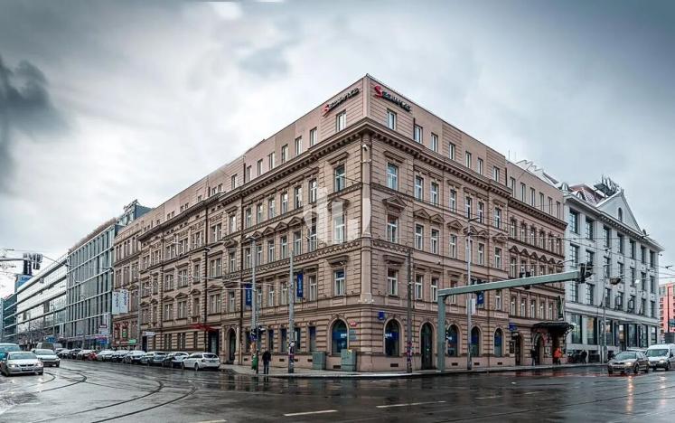 Pronájem kanceláře, Praha - Smíchov, Radlická, 380 m2