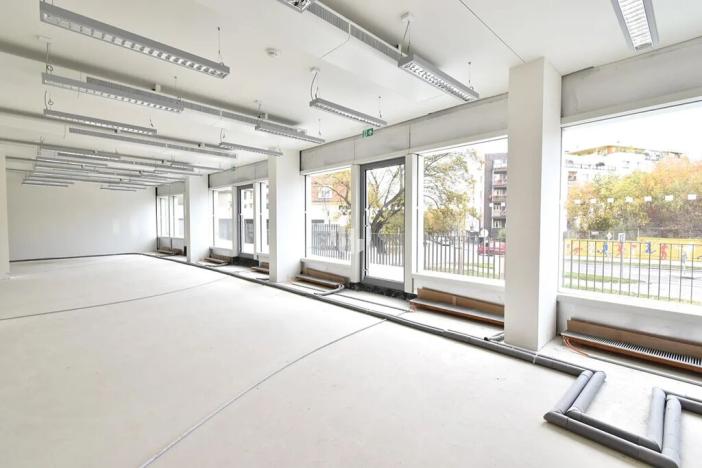 Pronájem kanceláře, Praha - Nusle, Lomnického, 208 m2