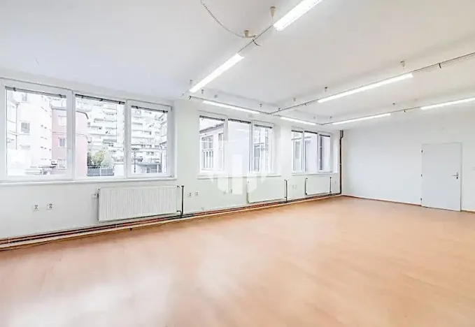 Pronájem kanceláře, Praha - Vysočany, Podkovářská, 146 m2