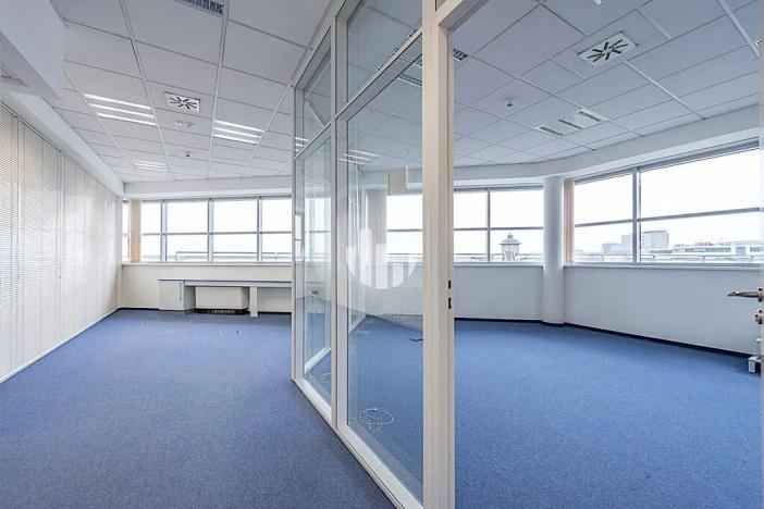 Pronájem kanceláře, Praha - Nusle, Doudlebská, 956 m2