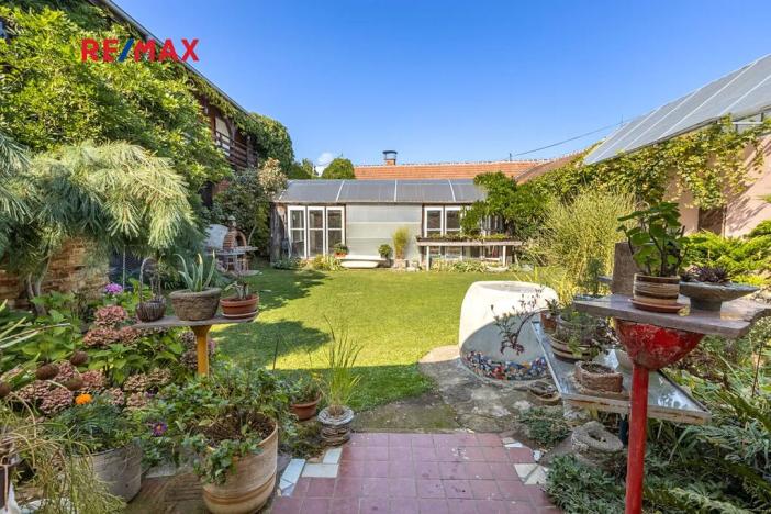 Prodej apartmánu, Obora, 900 m2