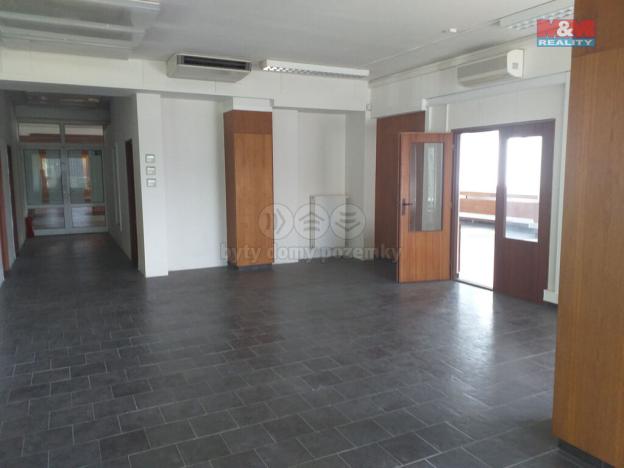 Pronájem kanceláře, Brno - Lesná, Slavíčkova, 188 m2