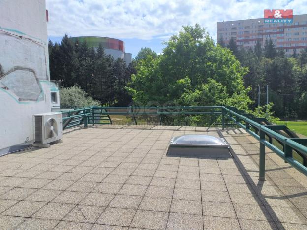 Pronájem kanceláře, Brno - Lesná, Slavíčkova, 188 m2