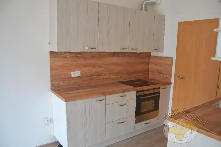 Pronájem bytu 2+kk, Praha - Čakovice, Tryskovická, 67 m2