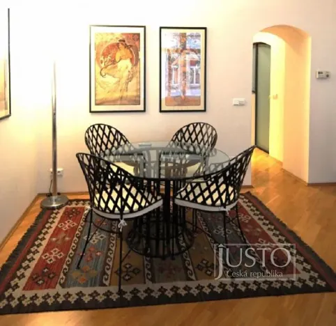 Pronájem bytu 3+1, Praha - Nové Město, Na Zderaze, 80 m2