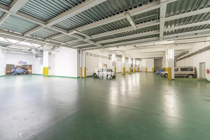 Pronájem kanceláře, Praha - Karlín, Sokolovská, 290 m2