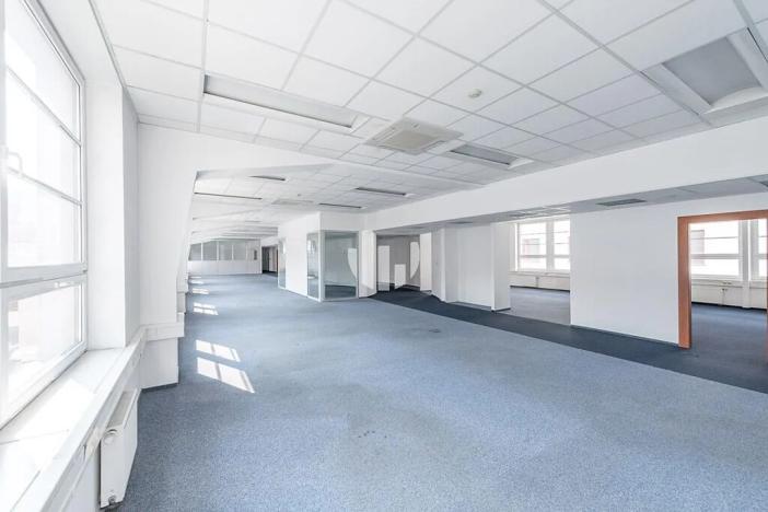 Pronájem kanceláře, Praha - Karlín, Sokolovská, 321 m2