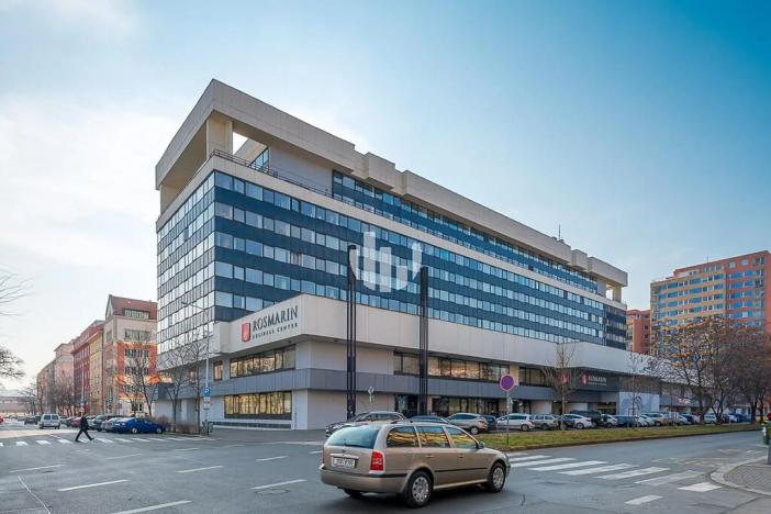 Pronájem kanceláře, Praha - Holešovice, Dělnická, 770 m2