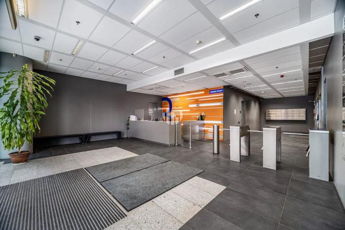 Pronájem kanceláře, Praha - Prosek, Prosecká, 1106 m2