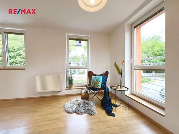 Prodej bytu 3+kk, Praha - Petrovice, Edisonova, 70 m2