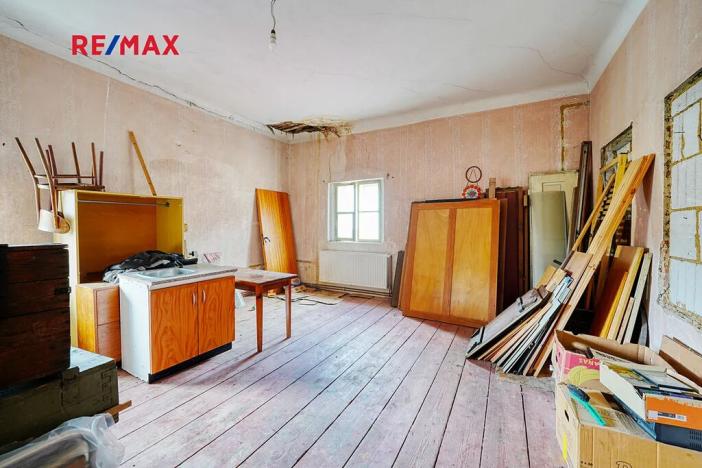 Prodej vícegeneračního domu, Úterý, 677 m2