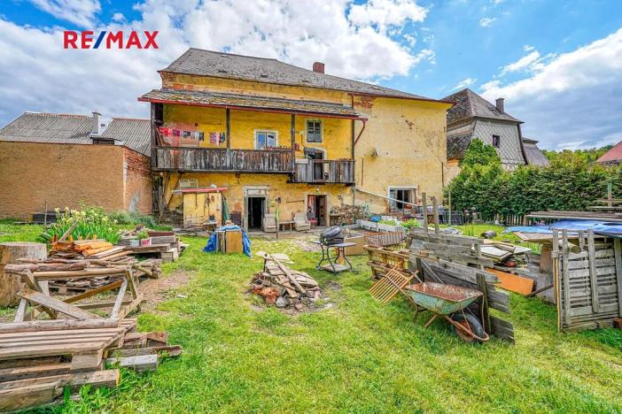 Prodej vícegeneračního domu, Úterý, 677 m2