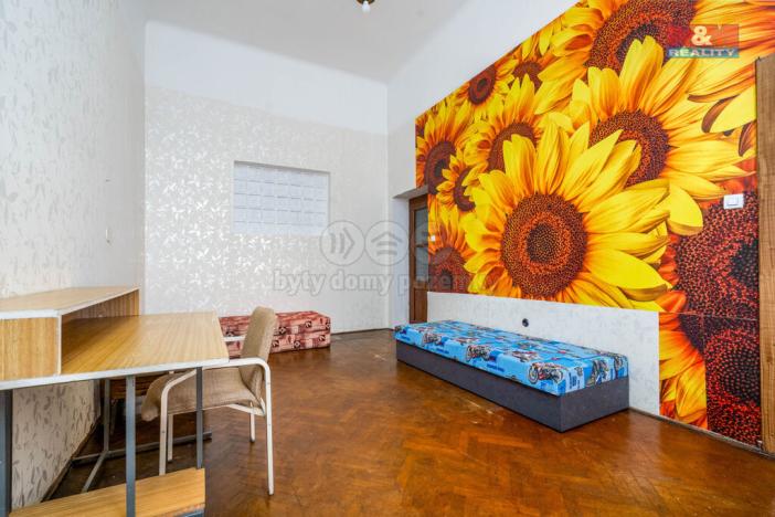 Prodej činžovního domu, Křinec, Tyršova, 630 m2