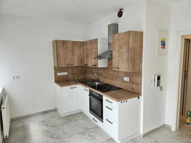 Pronájem bytu 1+1, České Budějovice, Nová, 39 m2