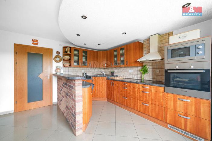 Prodej rodinného domu, Borová, 370 m2