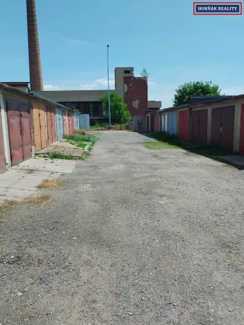 Prodej garáže, Slavkov u Brna, Zlatá Hora, 18 m2