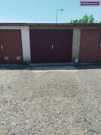 Prodej garáže, Slavkov u Brna, Zlatá Hora, 18 m2