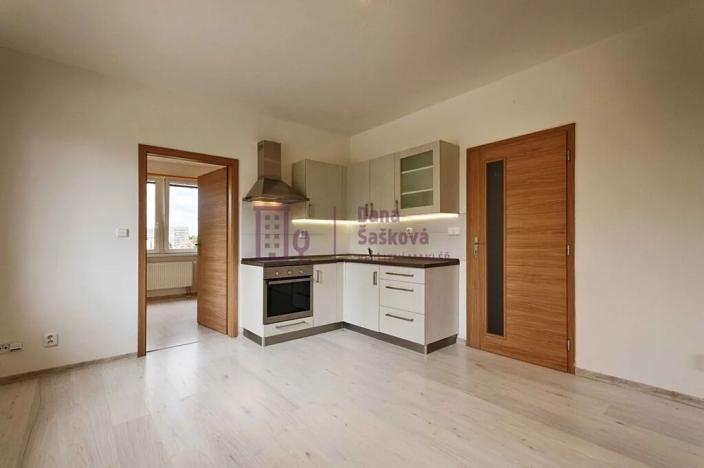 Pronájem bytu 3+kk, Jindřichův Hradec, sídliště Vajgar, 58 m2
