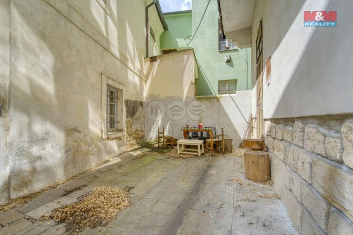 Prodej bytu 3+1, Plzeň - Vnitřní Město, sady 5. května, 73 m2