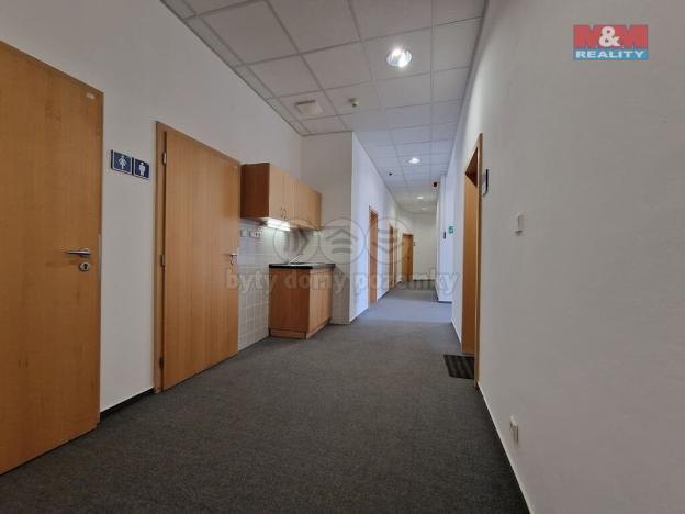 Pronájem kanceláře, Cheb, Májová, 19 m2