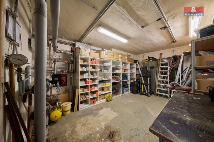 Pronájem obchodního prostoru, Trutnov - Poříčí, Polská, 327 m2