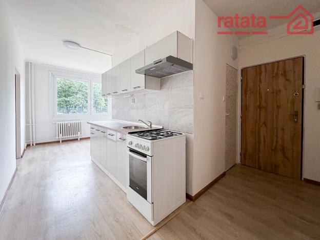 Pronájem bytu 2+1, Klášterec nad Ohří, Královéhradecká, 54 m2