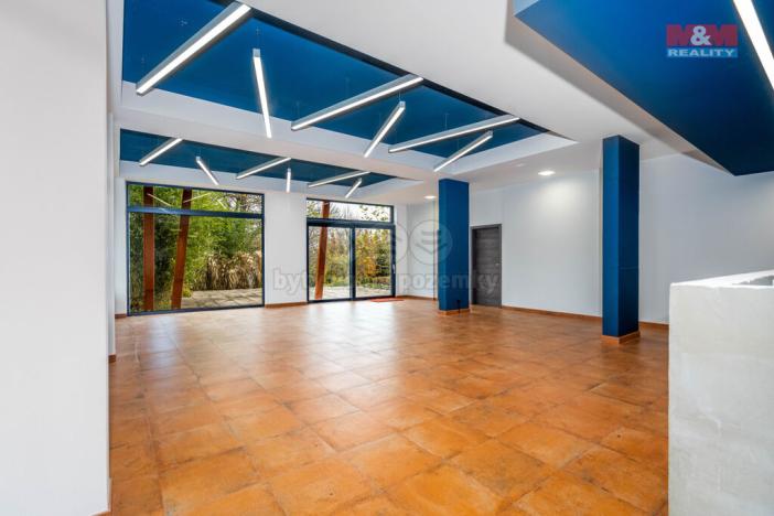 Pronájem obchodního prostoru, Okrouhlo, 1076 m2