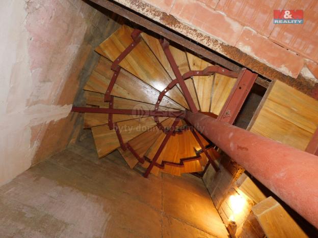 Prodej vinného sklepa, Moravany, 200 m2