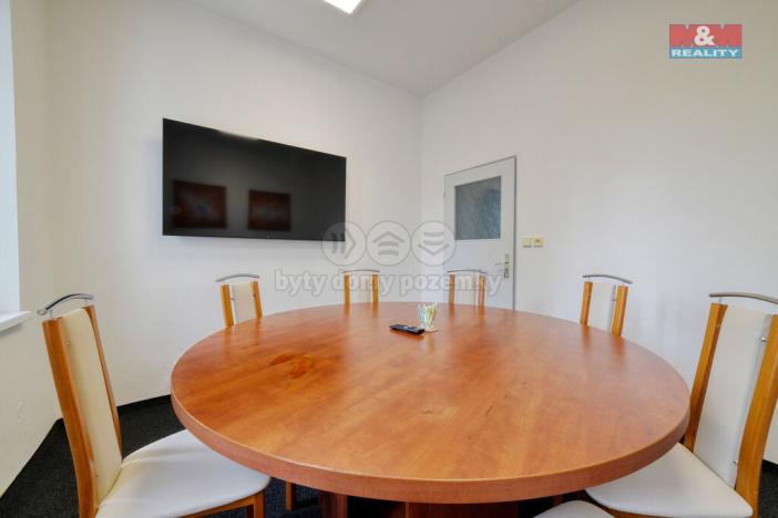 Pronájem kanceláře, Mariánské Lázně - Úšovice, U Mlékárny, 77 m2