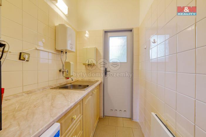 Pronájem kanceláře, Mariánské Lázně - Úšovice, U Mlékárny, 77 m2