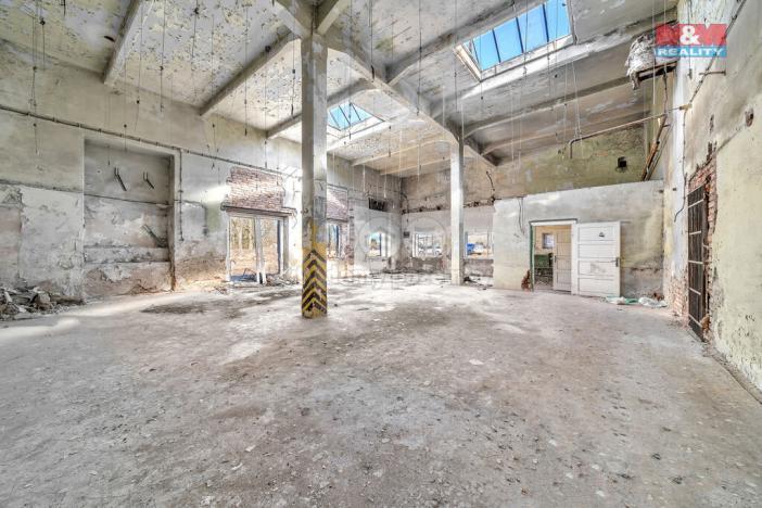 Prodej výrobních prostor, Červená Voda, 1500 m2
