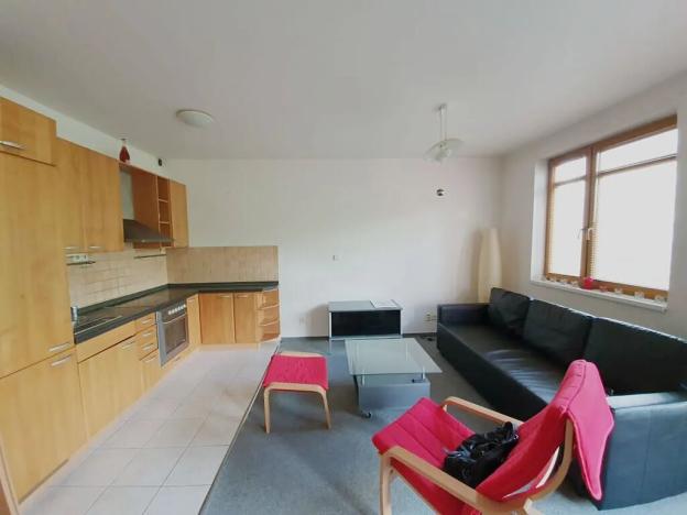 Pronájem bytu 1+kk, Praha - Košíře, Naskové, 55 m2