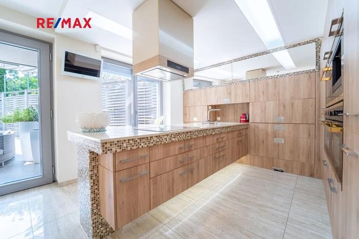 Prodej rodinného domu, Chrudim, Pobřežní, 197 m2