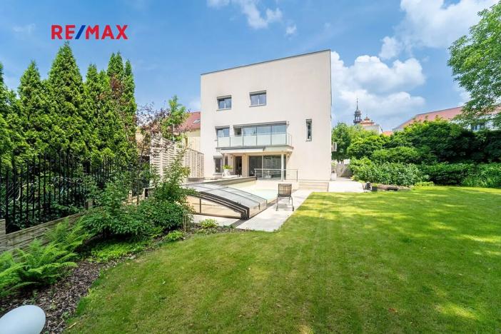 Prodej rodinného domu, Chrudim, Pobřežní, 197 m2