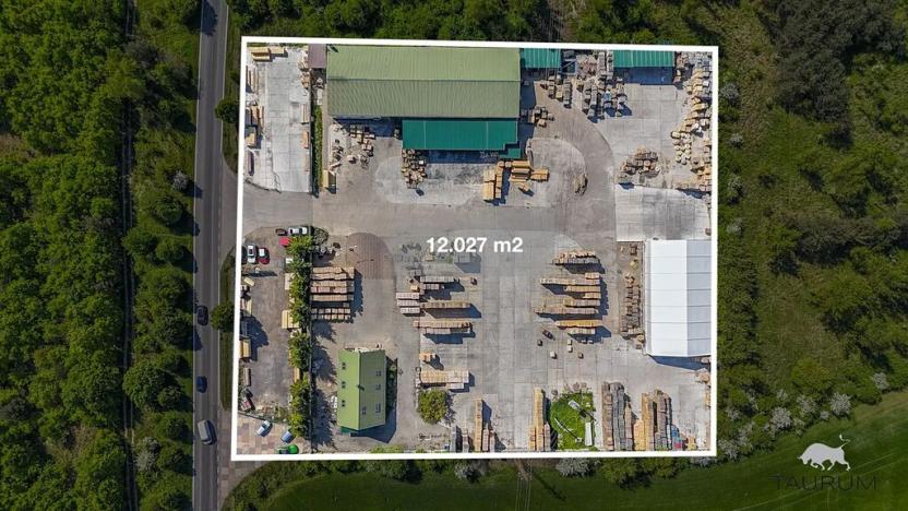 Prodej výrobních prostor, Vojkovice, 12027 m2