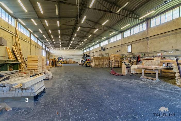 Prodej výrobních prostor, Vojkovice, 12027 m2