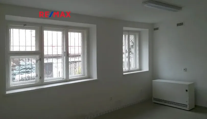 Pronájem obchodního prostoru, Polička, Tylova, 129 m2