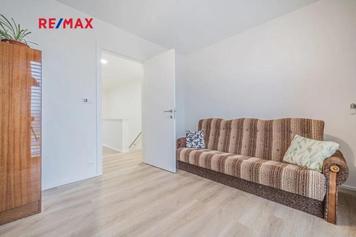 Prodej rodinného domu, Praha - Horní Počernice, Artistů, 116 m2