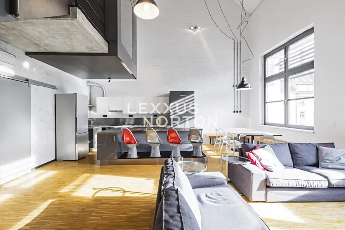 Pronájem atypického bytu, Praha - Holešovice, Na Maninách, 146 m2