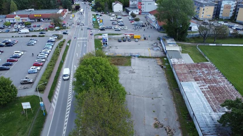 Prodej komerčního pozemku, Břeclav, třída 1. máje, 3300 m2