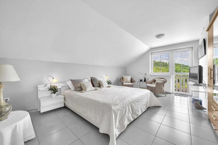 Prodej rodinného domu, Mladé Buky, 179 m2