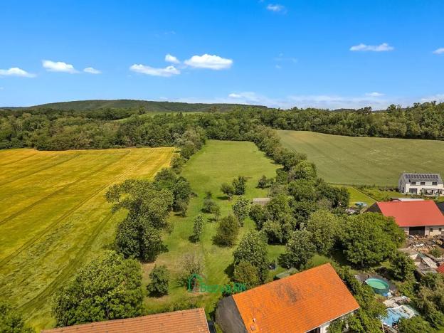 Prodej pozemku pro bydlení, Králův Dvůr, 1126 m2