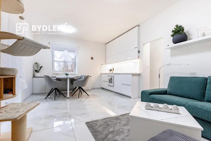 Prodej bytu 3+kk, Velemín, 89 m2