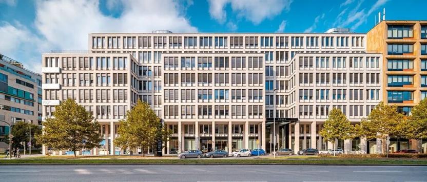 Pronájem kanceláře, Praha - Karlín, Rohanské nábřeží, 372 m2