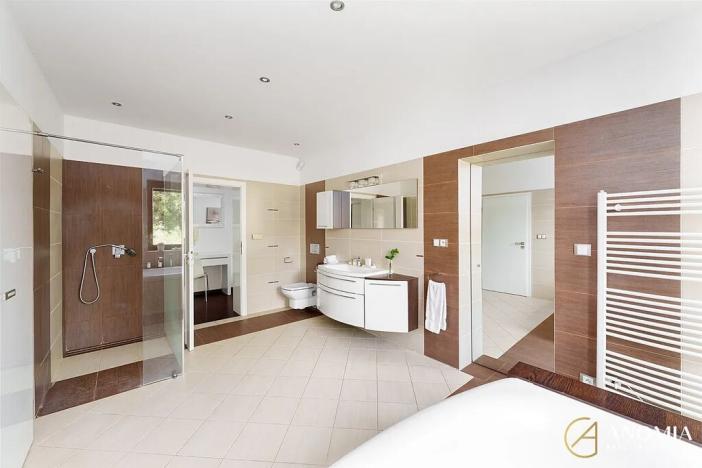 Prodej rodinného domu, Praha - Dolní Počernice, Bakurinova, 395 m2