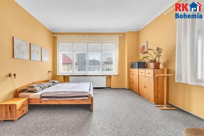 Prodej vícegeneračního domu, Mnichovo Hradiště, Masarykovo náměstí, 500 m2