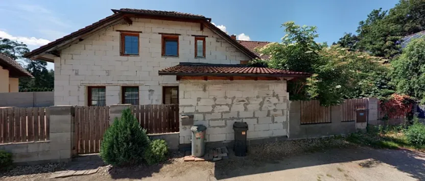 Prodej podílu rodinného domu, Písty, 220 m2