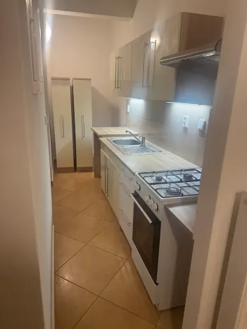 Pronájem bytu 3+1, Praha - Nové Město, Na Moráni, 70 m2