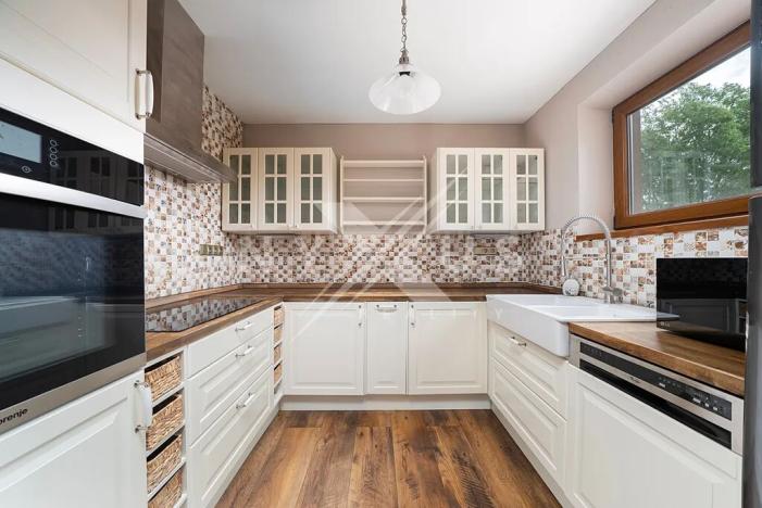 Prodej rodinného domu, Králův Dvůr, Na Vinohradech, 103 m2